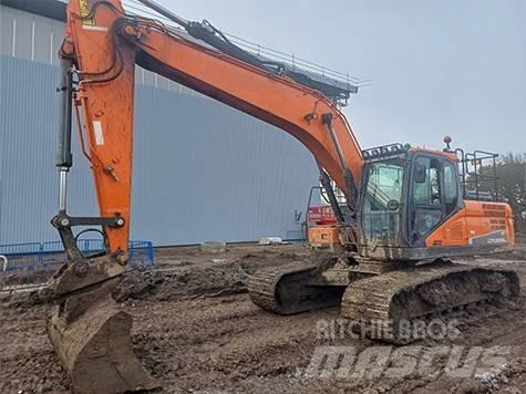 Doosan DX 225 LC-5 Gravemaskiner på larvebånd