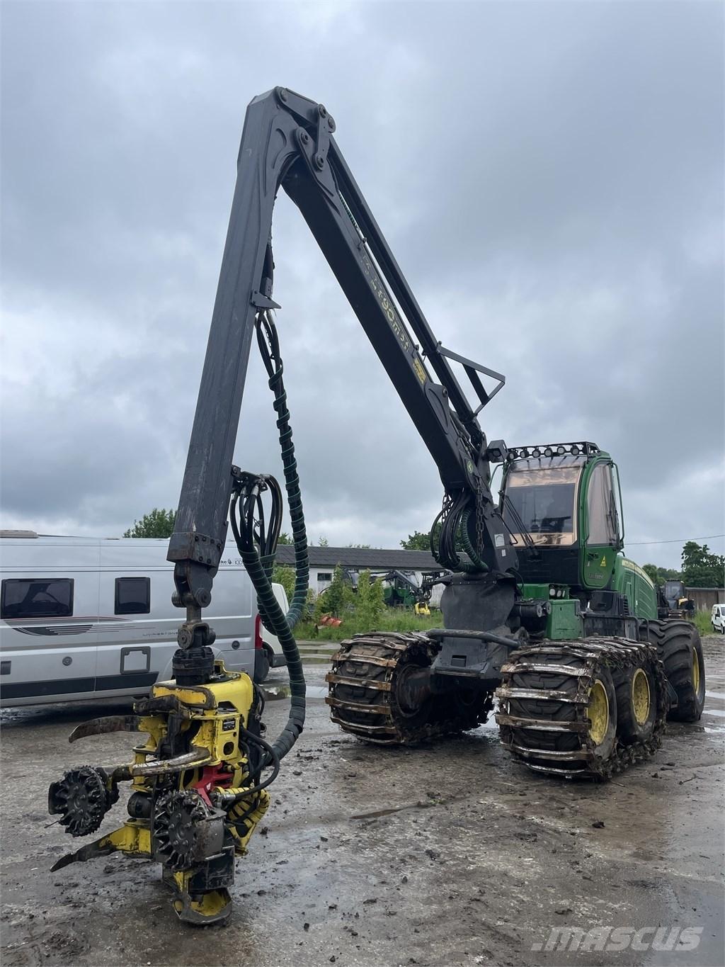 John Deere 1070 G Skovningsmaskiner