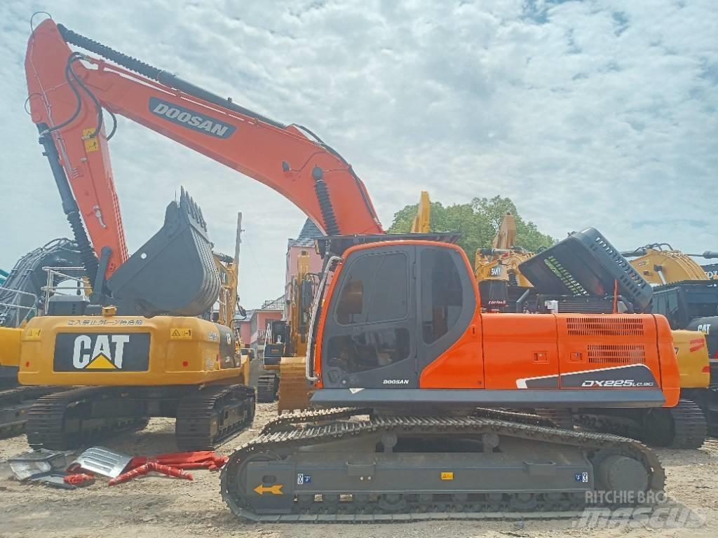 Doosan DX 225LC-9C Gravemaskiner på larvebånd
