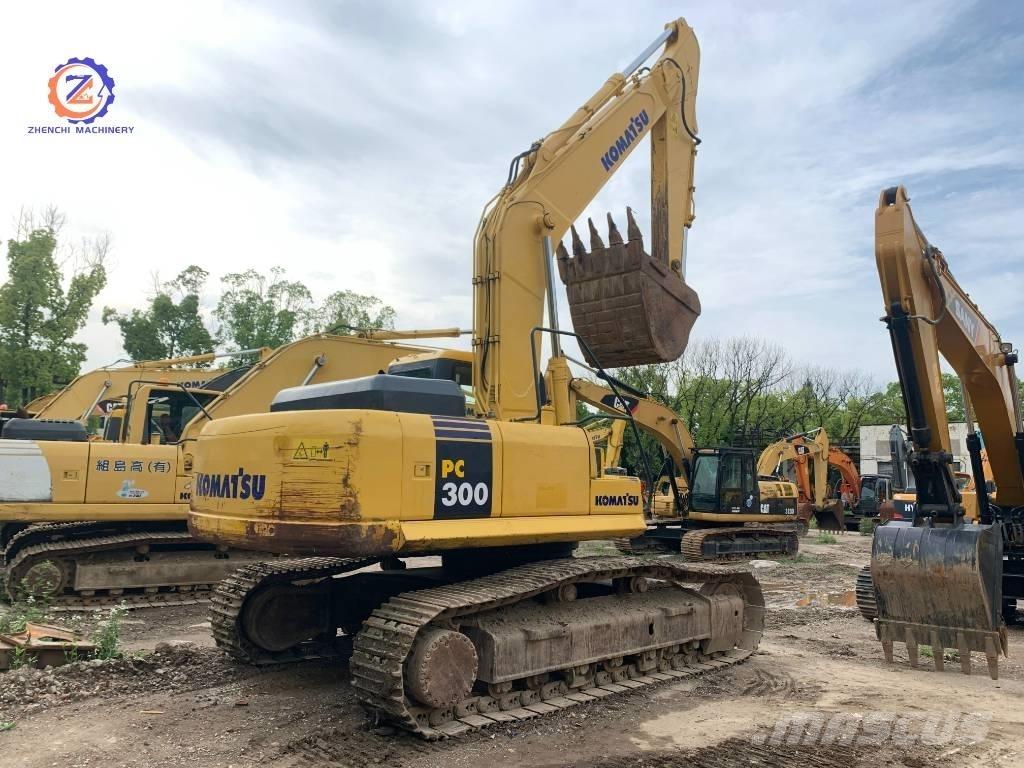 Komatsu PC 300 Gravemaskiner på larvebånd