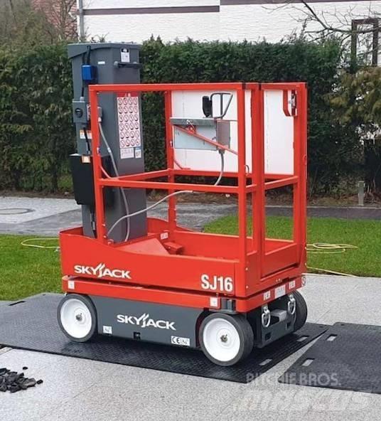 SkyJack SJ16 Saxlifte