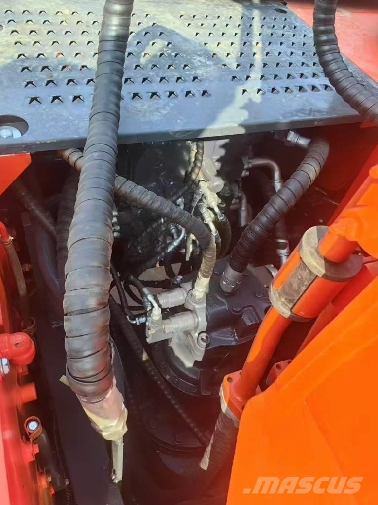 Doosan DX 225 LC Gravemaskiner på larvebånd