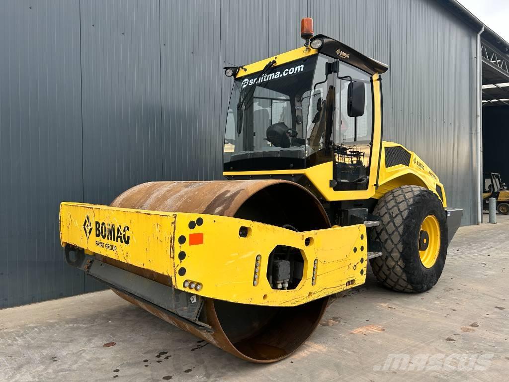 Bomag BW213D-5 Enkelt tromle