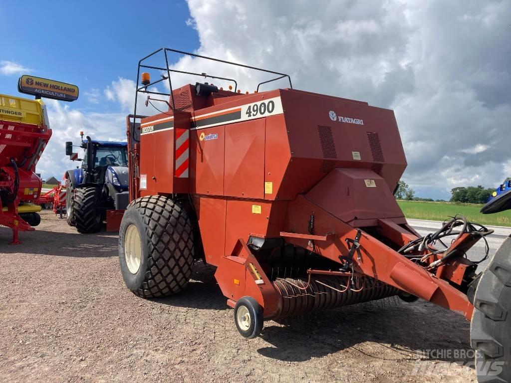 Hesston 4900 Pressere til firkantede baller