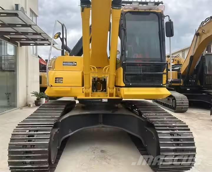 Komatsu PC220-8 Gravemaskiner på larvebånd