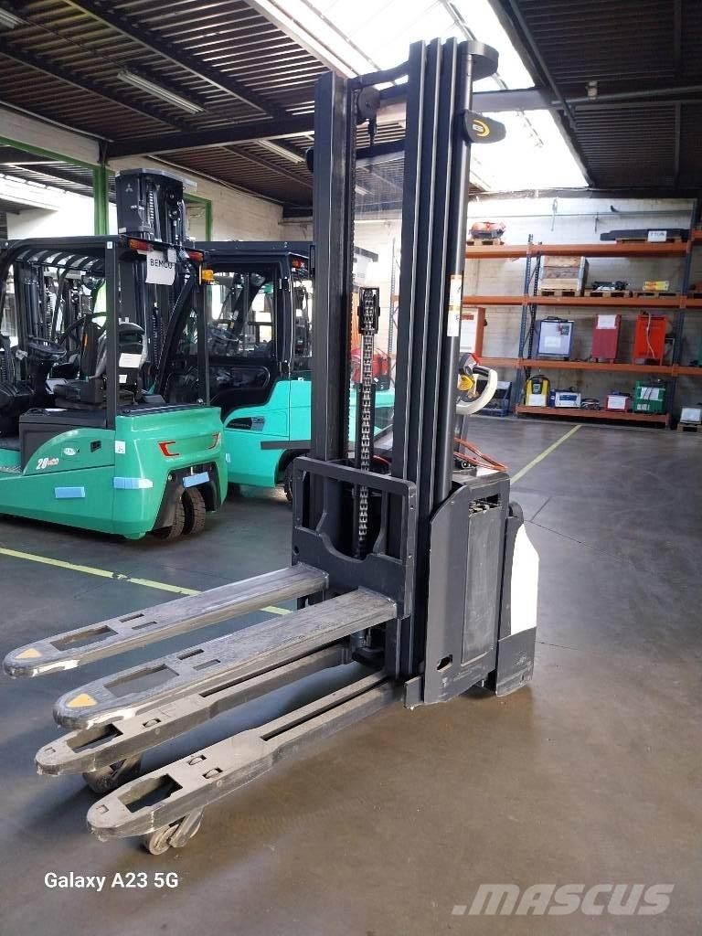 Crown ESi40001.6TT Gaffelstabler med gående fører
