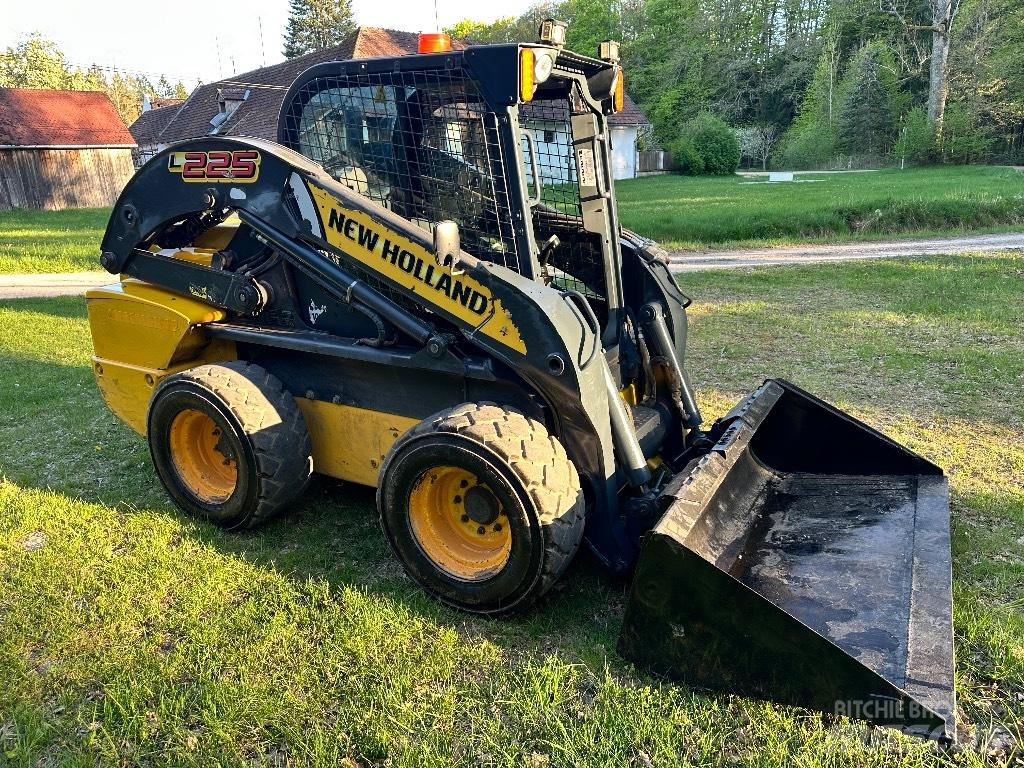 New Holland L 225 Minilæsser - skridstyret