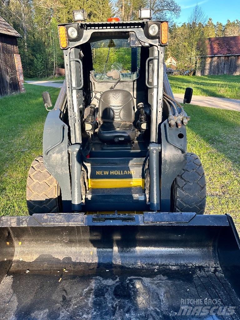 New Holland L 225 Minilæsser - skridstyret