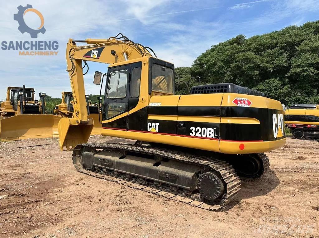 CAT 320 B L Gravemaskiner på larvebånd