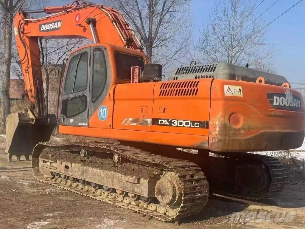 Doosan DX300 Gravemaskiner på larvebånd