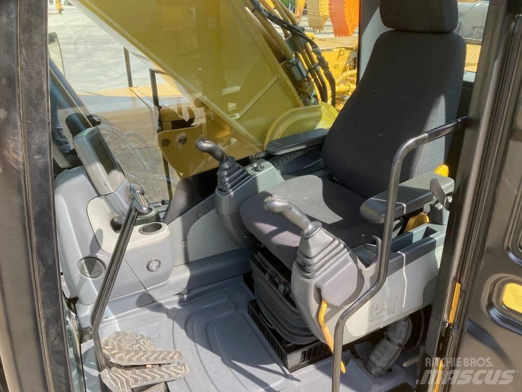 CAT 330 D L Gravemaskiner på larvebånd