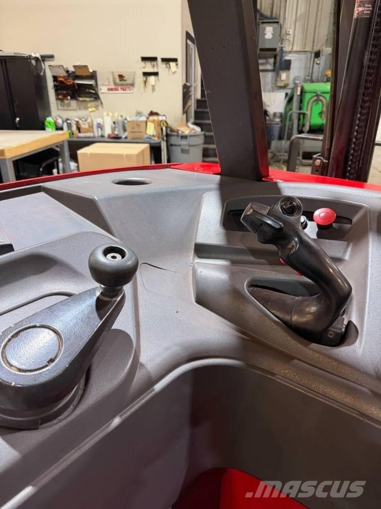 Raymond 410C30TT Reachtruck