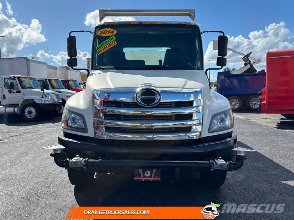 Hino 338 Tankvogne - vand