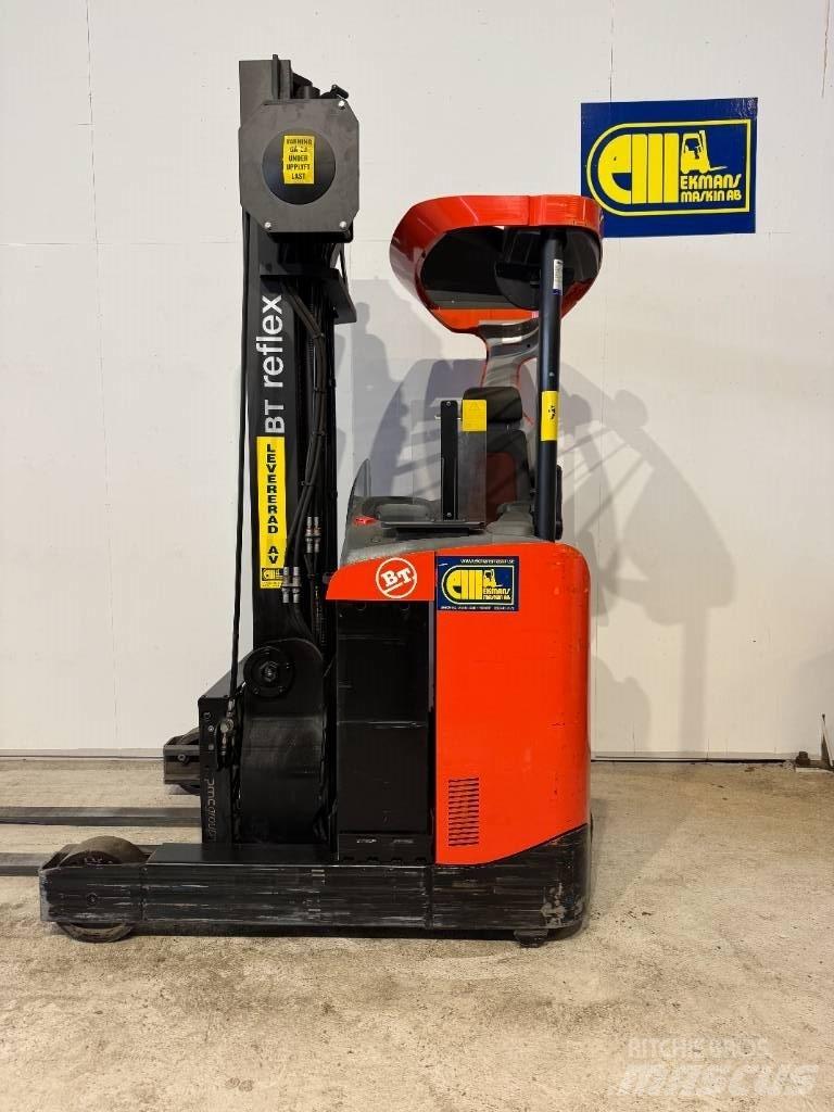 BT Truck RR E 160 Reachtruck