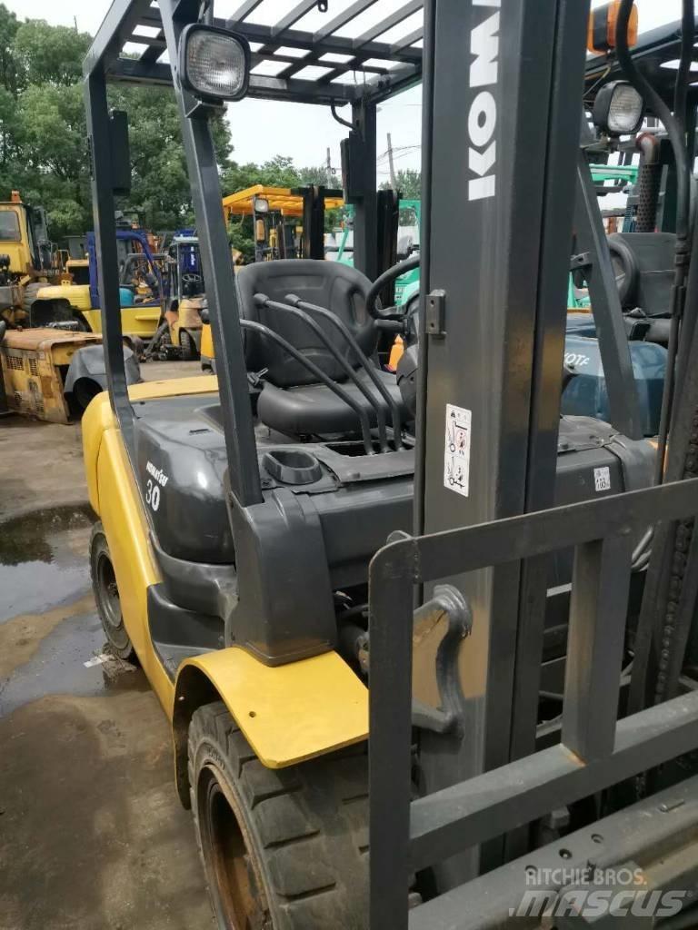 Komatsu 30 Teleskoplæssere