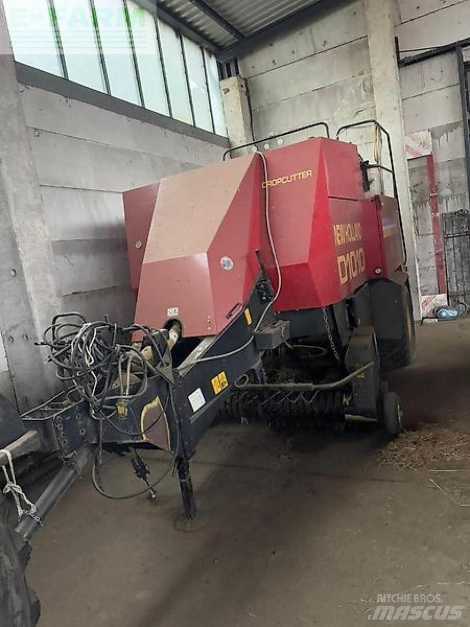 New Holland d1010 Pressere til firkantede baller