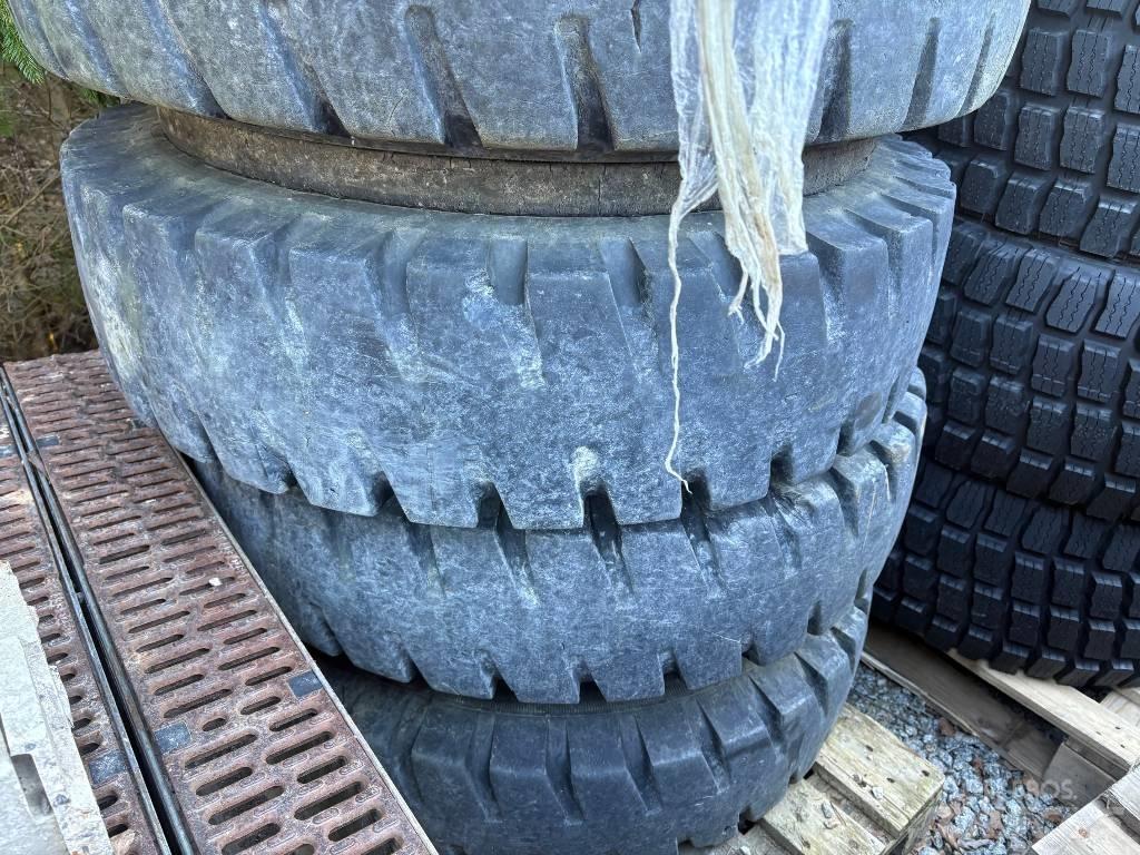 Hitachi ZX 140 W-5B Gravemaskiner på hjul
