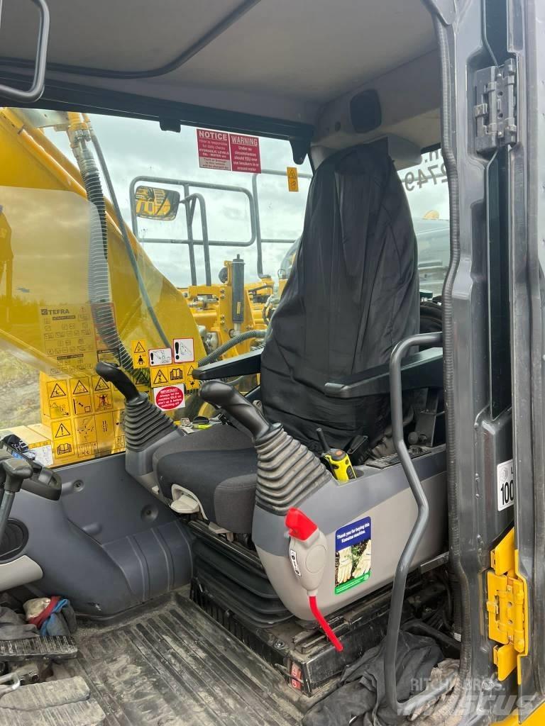 Komatsu PC210LC-11 Gravemaskiner på larvebånd