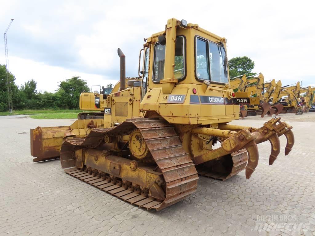 CAT D 4 H Bulldozer på larvebånd