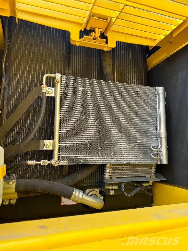 Komatsu PC 240 LC Gravemaskiner på larvebånd