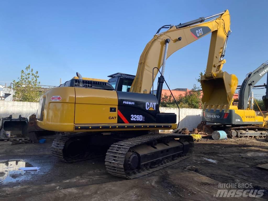 CAT 326 D2L Gravemaskiner på larvebånd