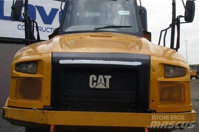 CAT 730C2 Terrængående lastbiler