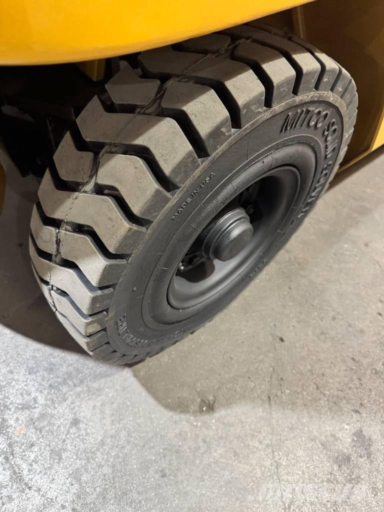 CAT GP 25 K Gaffeltrucks - andre