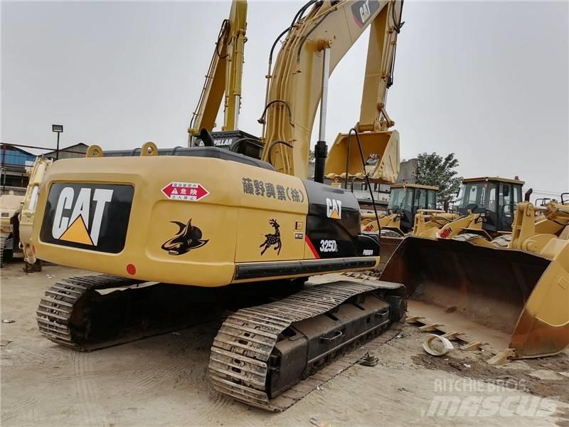 CAT 325DL Gravemaskiner på larvebånd