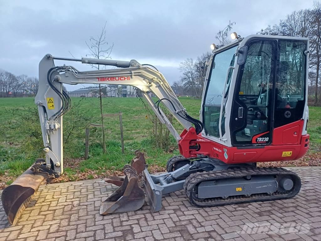Takeuchi TB 230 Minigravemaskiner