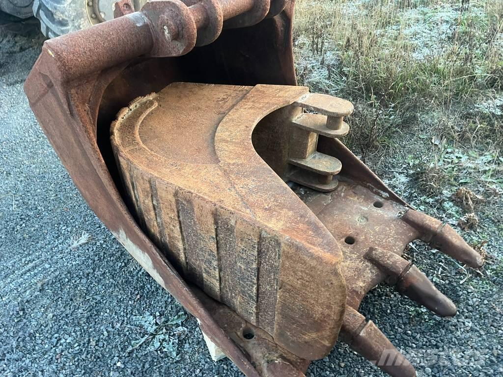 JCB 145 Gravemaskiner på larvebånd