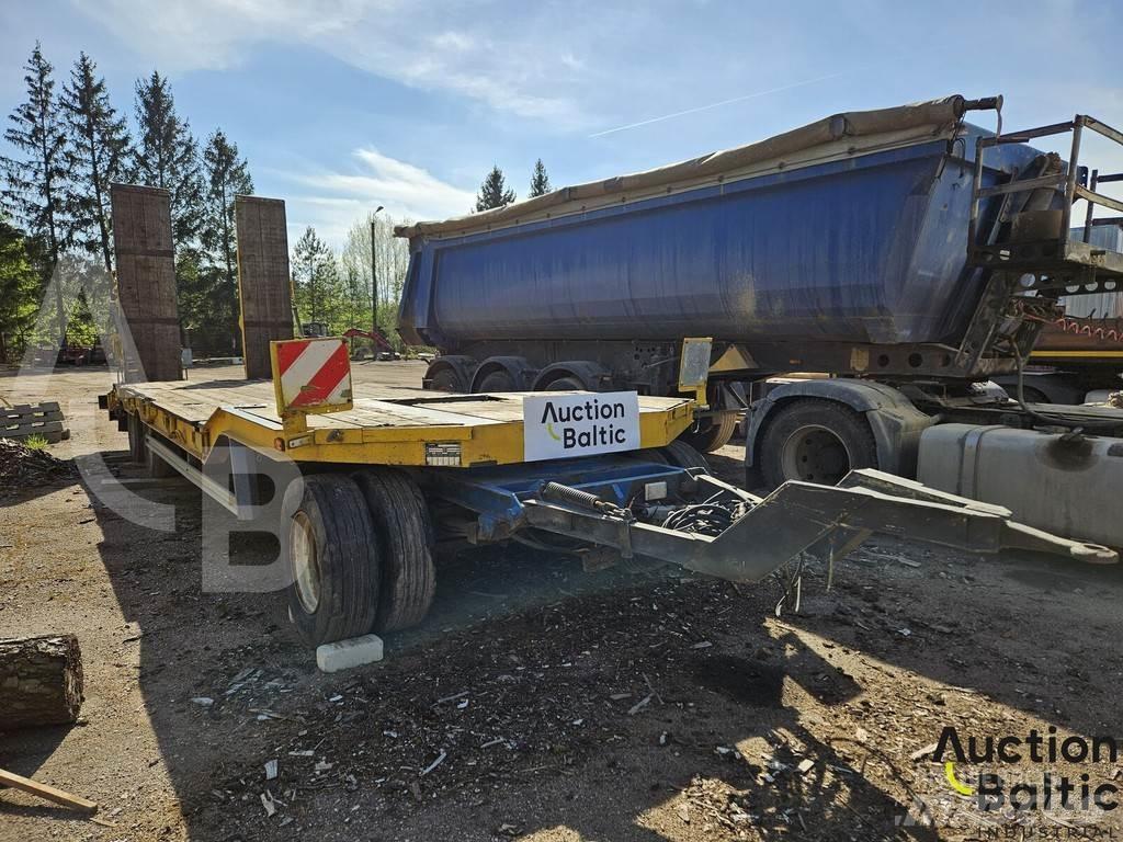 Müller-Mitteltal  Semi-trailer med Gardinsider