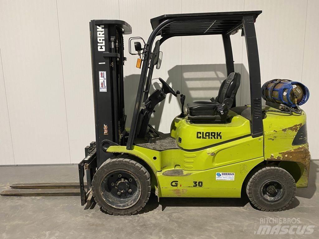 Clark GTS30 LPG gaffeltrucks