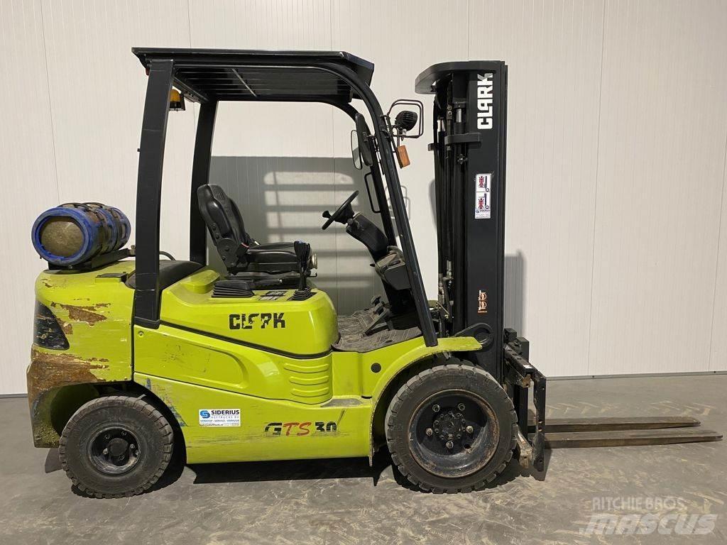Clark GTS30 LPG gaffeltrucks