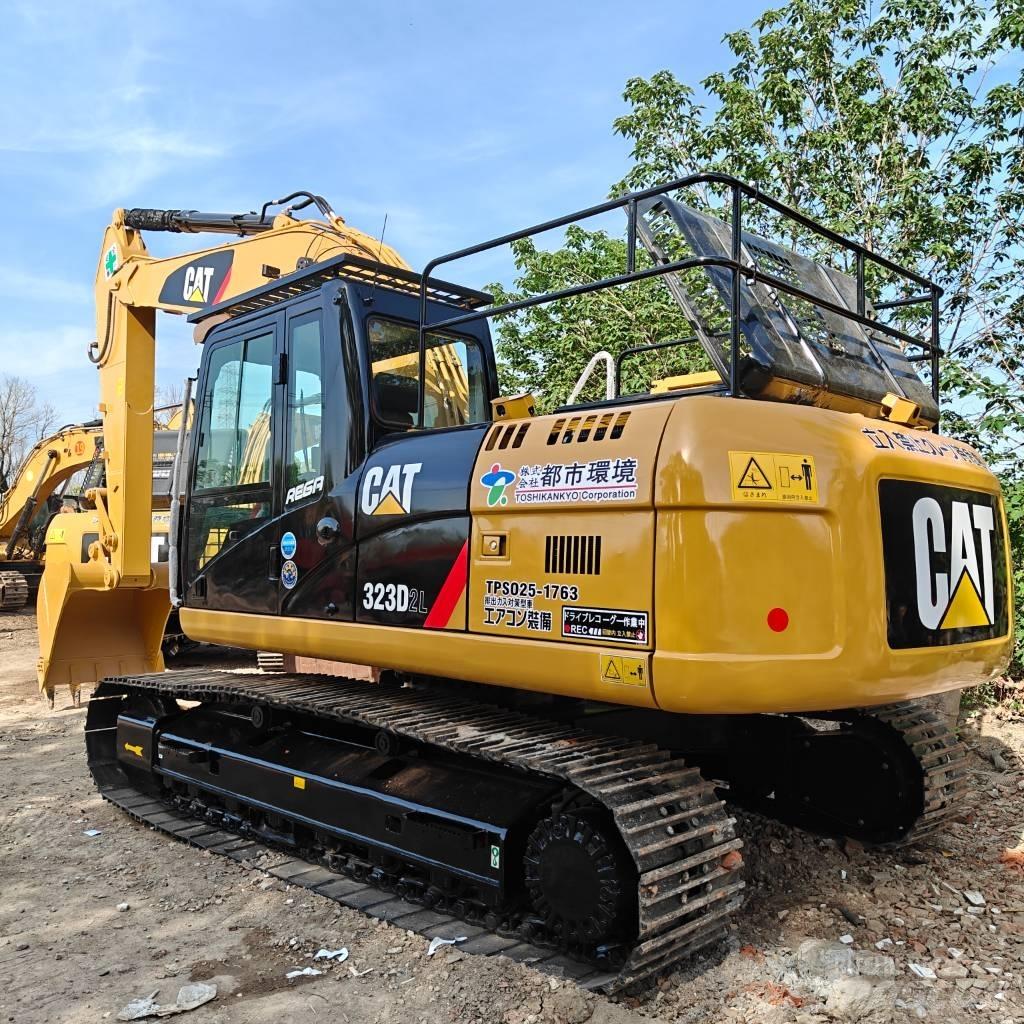 CAT 323D2L Gravemaskiner på larvebånd