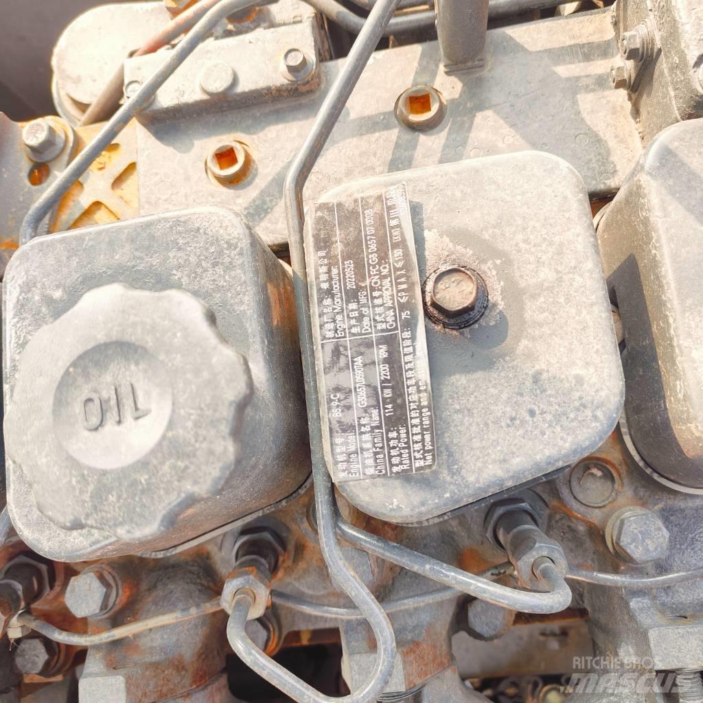 Hyundai R220LC-9S Gravemaskiner på larvebånd