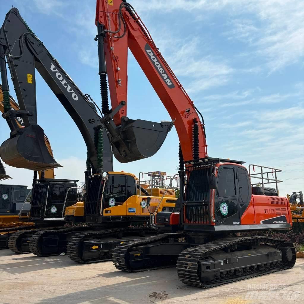 Doosan DX 300LC-9C Gravemaskiner på larvebånd