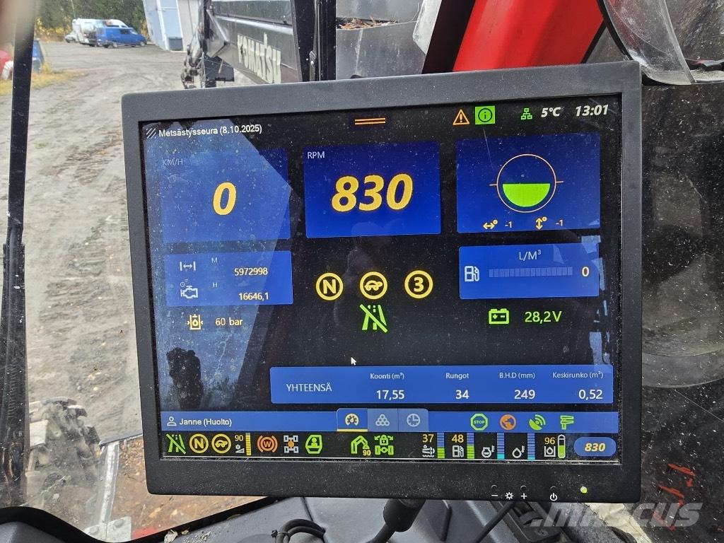 Komatsu 911.7 Skovningsmaskiner