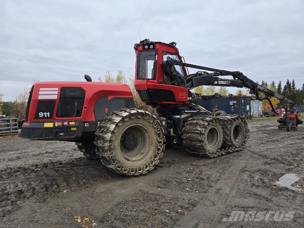 Komatsu 911.7 Skovningsmaskiner