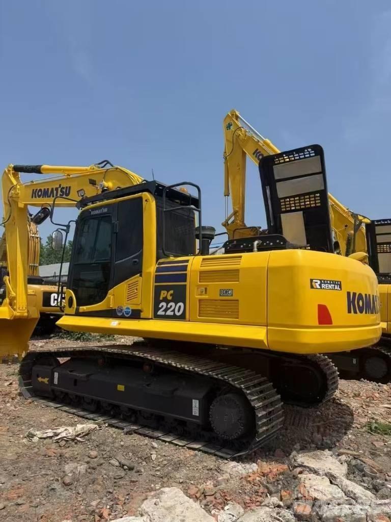 Komatsu 220LC-8 Gravemaskiner på larvebånd