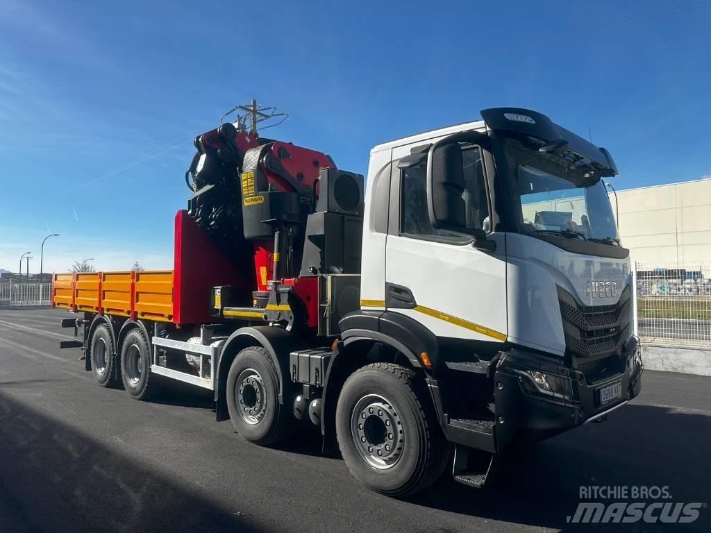 Iveco T-WAY 450 Lastbil med kran