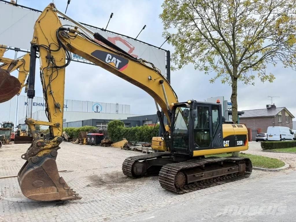 CAT 320DL Gravemaskiner på larvebånd