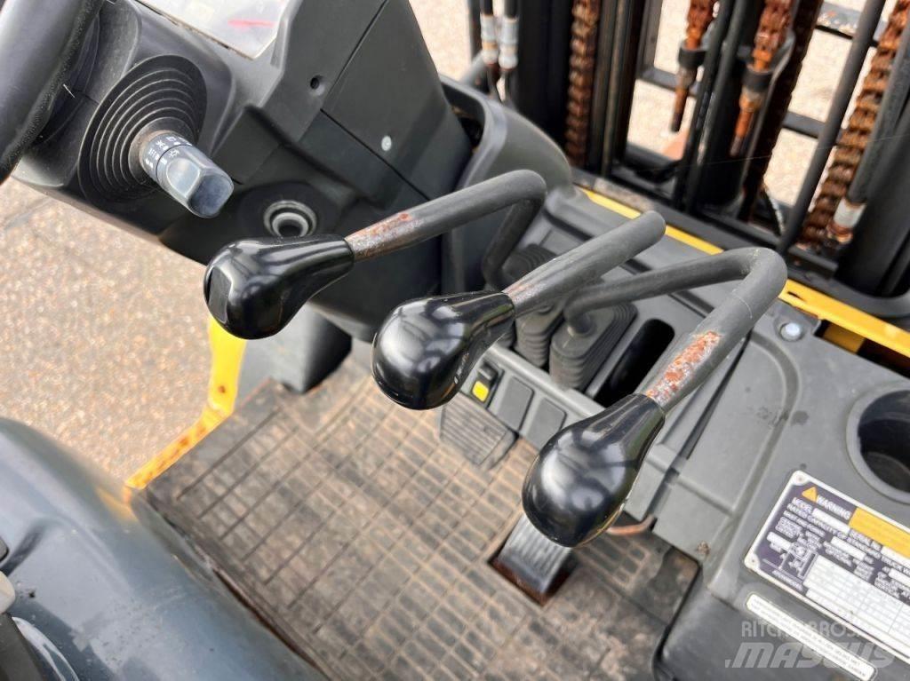 CAT DP30N Diesel gaffeltrucks