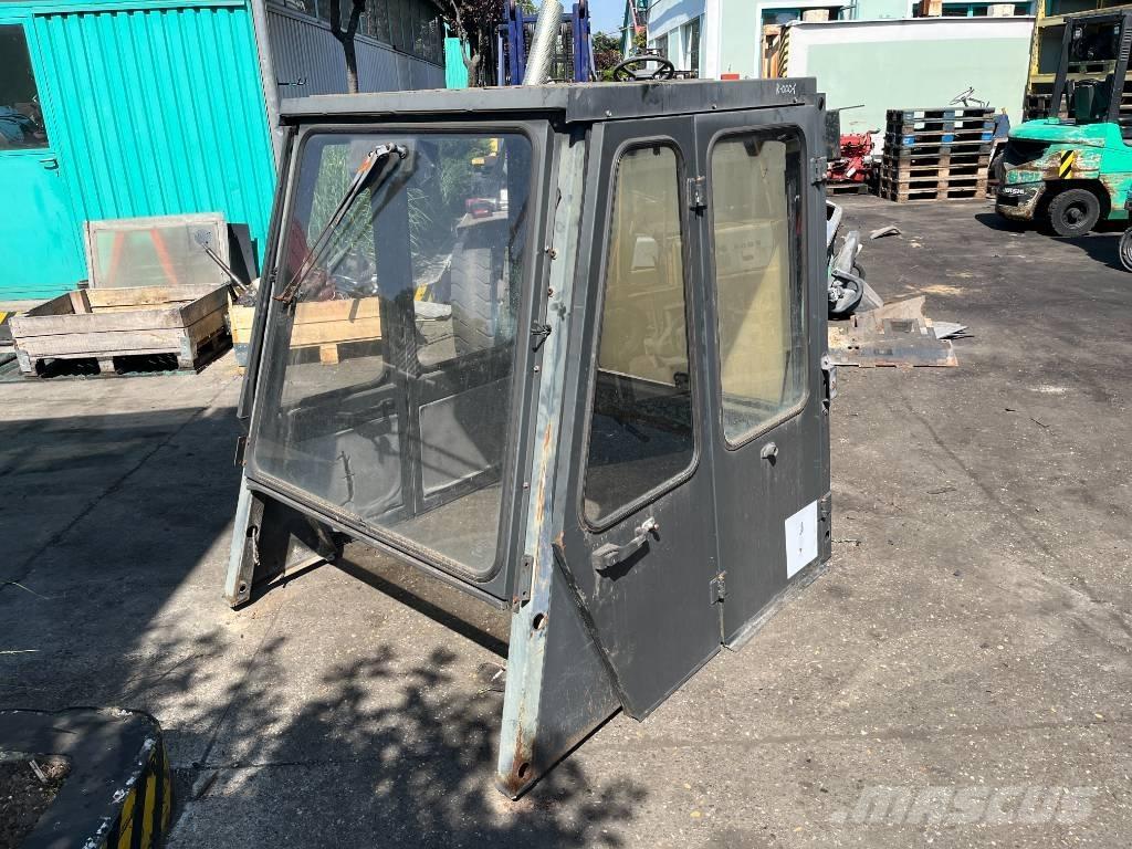 Nissan CABIN W-1038 Kabiner og interiør