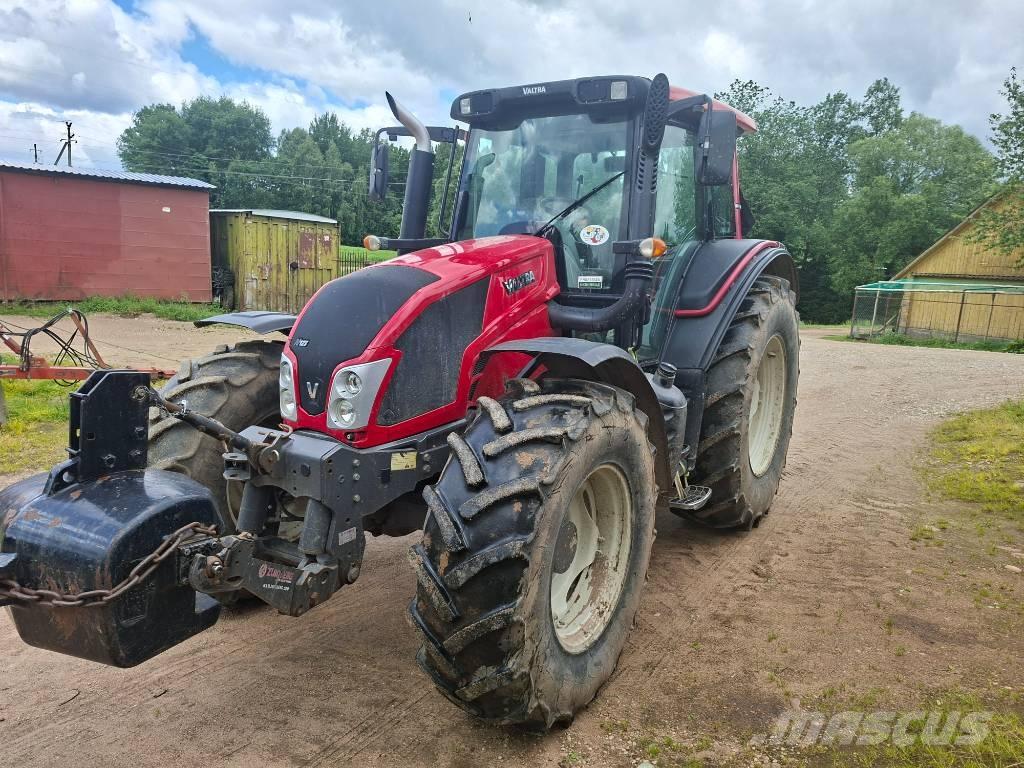 Valtra N 123 Traktorer