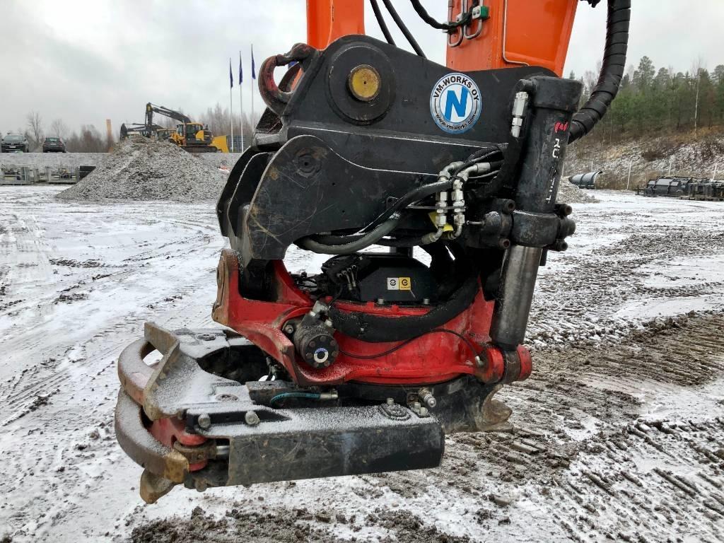 Hitachi ZX225USRLC-6 Gravemaskiner på larvebånd