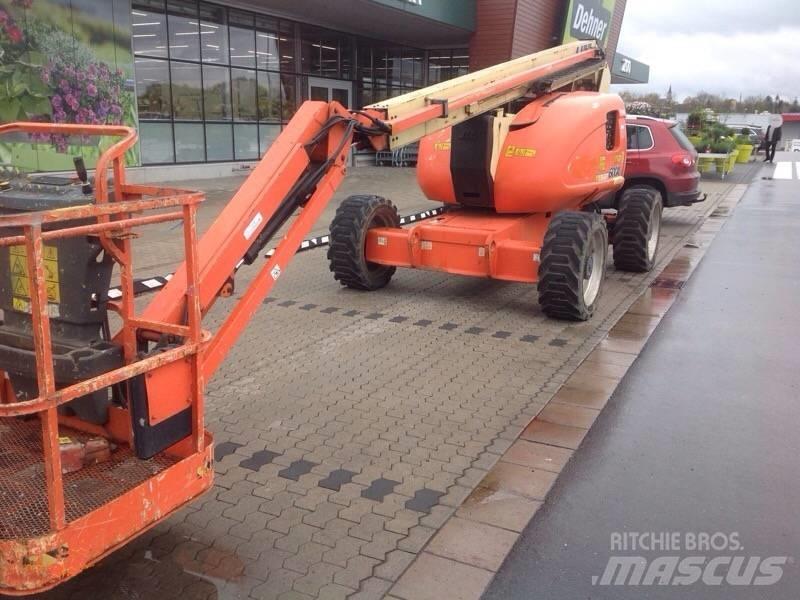 JLG 600 AJ Bomlifte med knækarm