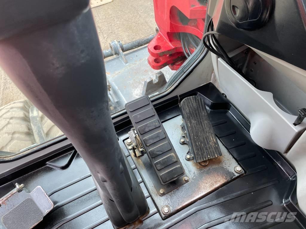 Takeuchi TB 295 W Gravemaskiner på hjul