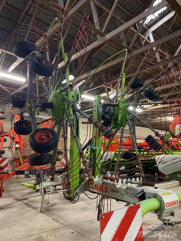 CLAAS Liner 2700 Hømaskiner