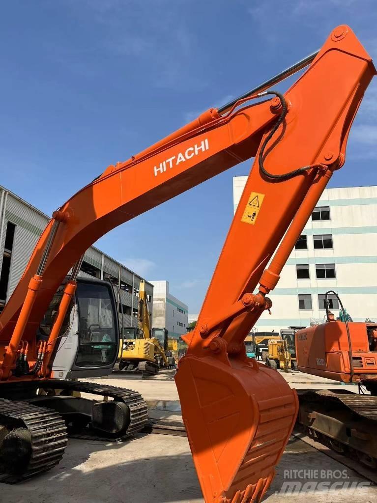 Hitachi EX 200 Gravemaskiner på larvebånd