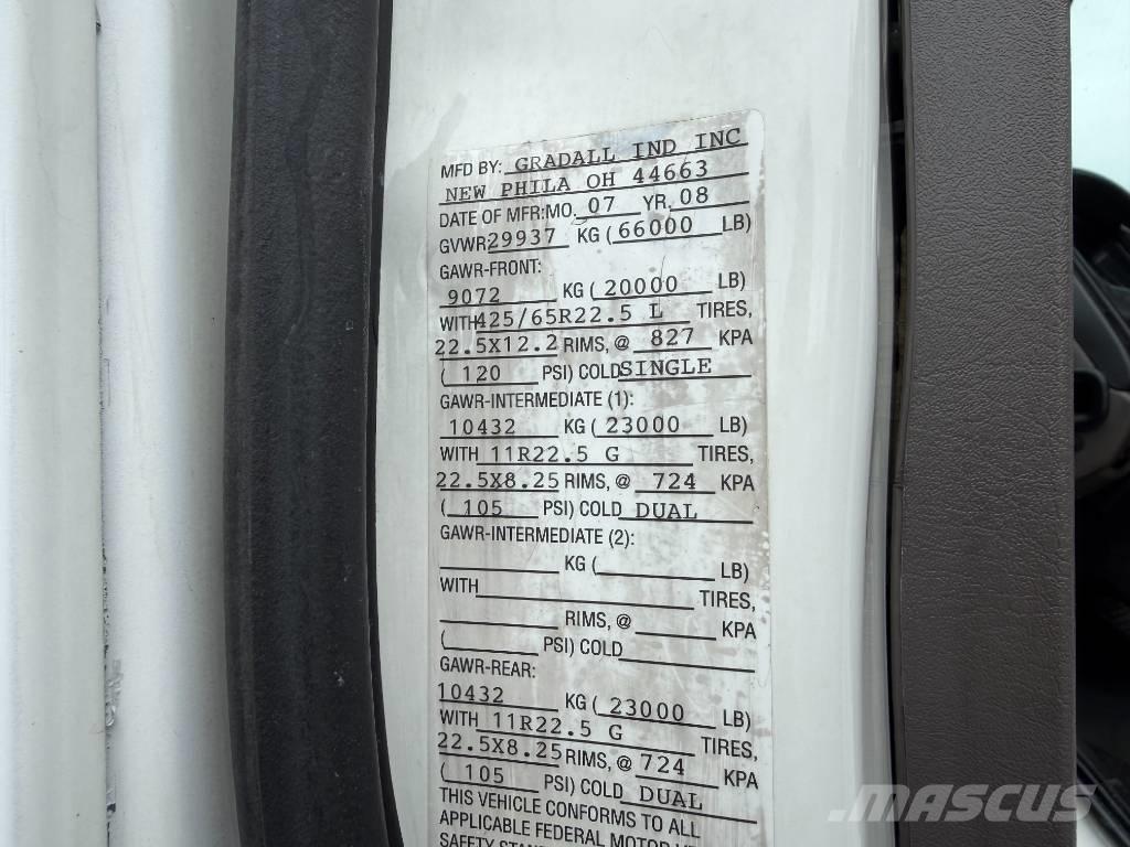 Freightliner M2 Slamsuger